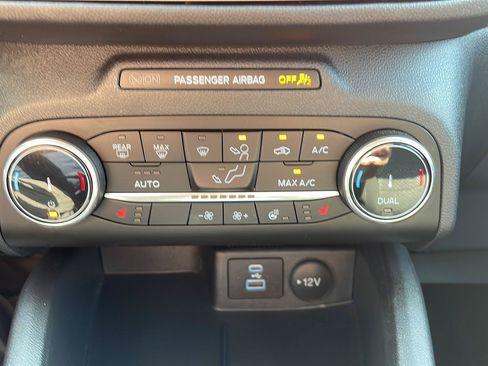 Used 2023 Ford Escape Active AWD/4WD image 22