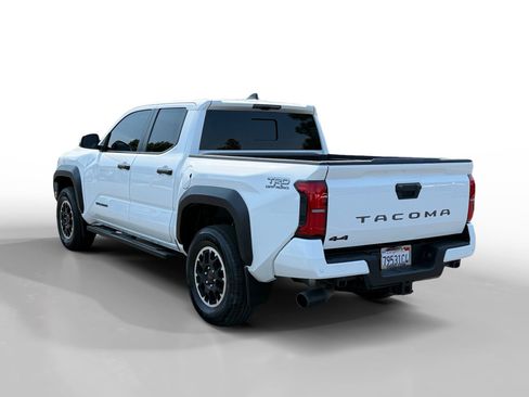 Used 2024 Toyota Tacoma TRD Off-Road w/ TRD Off Road Upgrade Package AWD/4WD image 3