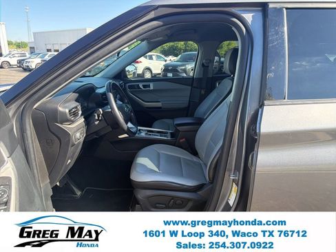 Used 2021 Ford Explorer XLT w/ Equipment Group 202A RWD image 8