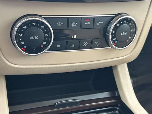 Used 2018 Mercedes-Benz GLE 350 4MATIC image 36