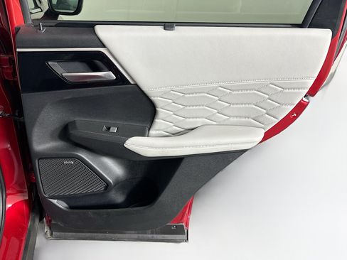 Used 2025 Mitsubishi Outlander SEL AWD/4WD image 33