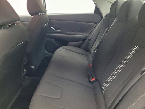 Used 2024 Hyundai Elantra SEL image 18