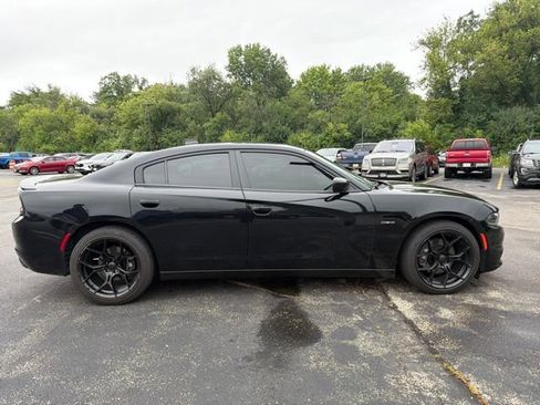 Used 2018 Dodge Charger R/T RWD image 6