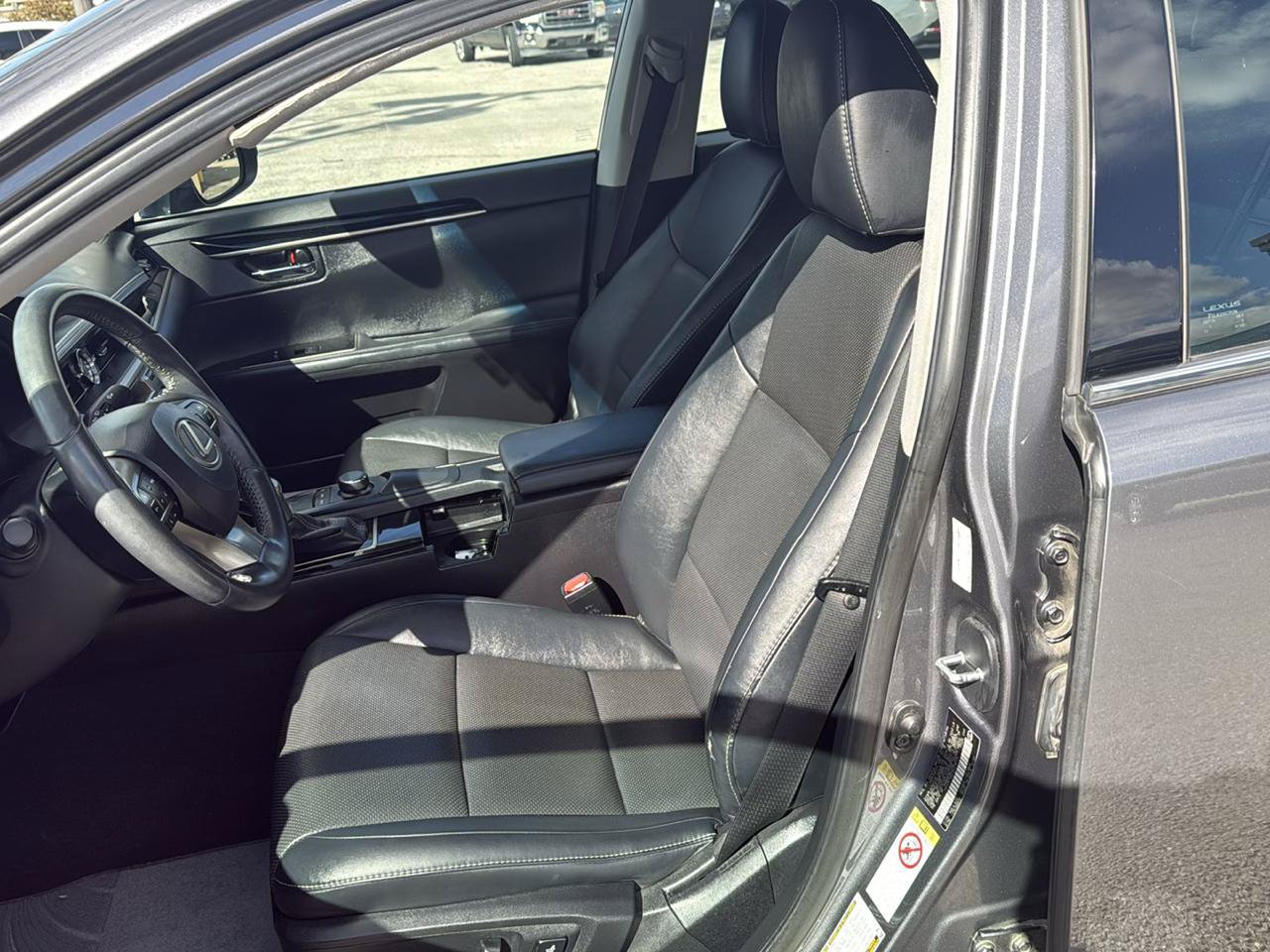Used 2016 Lexus ES 350 w/ Accessory Package FWD image 9
