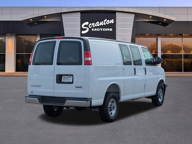 New 2026 GMC Savana 2500 w/ Chrome Appearance Package RWD image 5