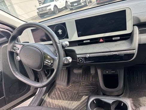Used 2024 Hyundai Ioniq 5 SEL RWD image 11