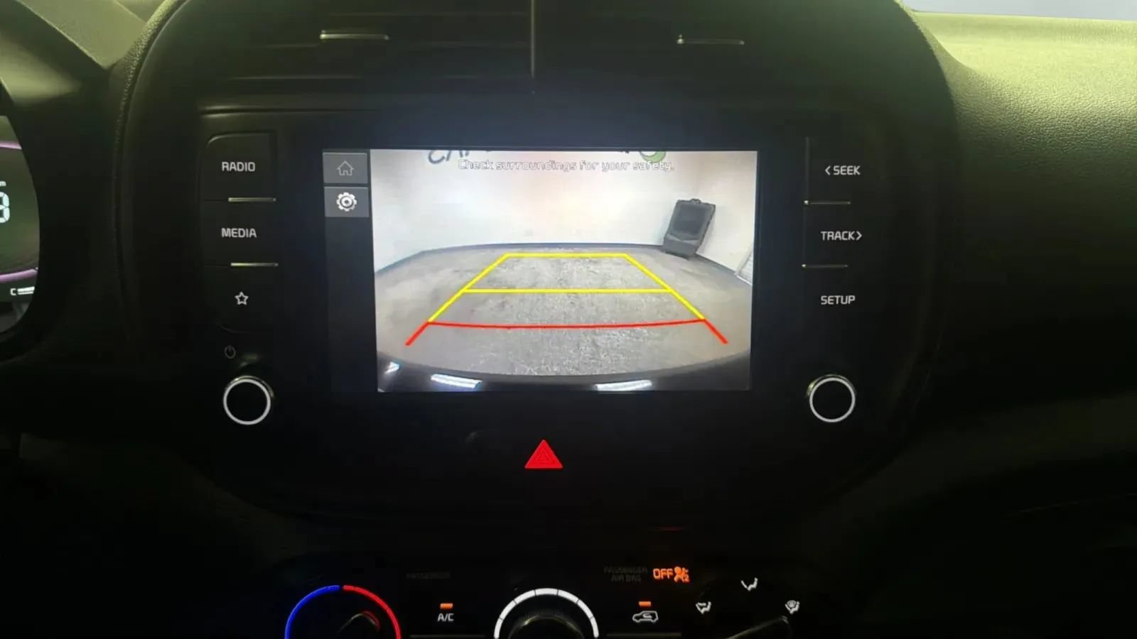 Used 2023 Kia Soul LX w/ LX Technology Package FWD image 15