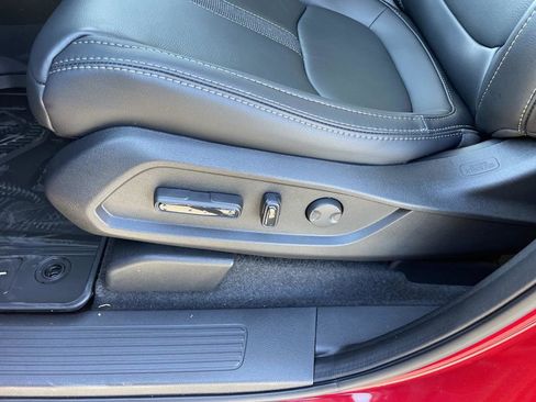 New 2025 Honda Pilot EX-L image 14