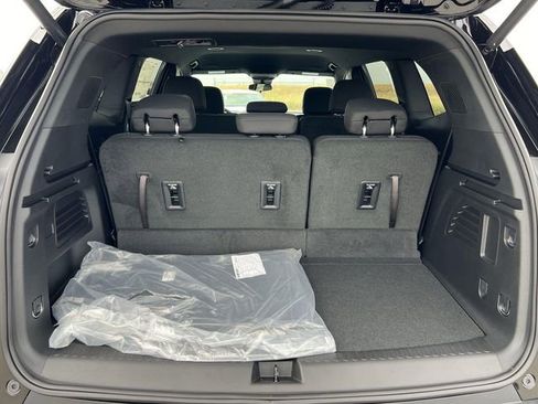 New 2025 GMC Acadia Elevation image 27