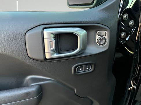 New 2026 Jeep Gladiator Sport AWD/4WD image 23