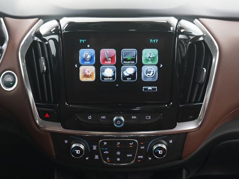 Used 2018 Chevrolet Traverse High Country image 15