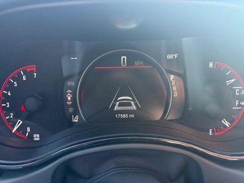 Used 2025 Dodge Durango GT AWD/4WD image 12