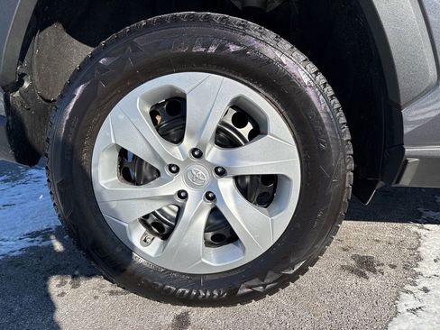 Used 2023 Toyota RAV4 LE image 22