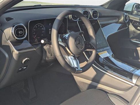 New 2026 Mercedes-Benz GLC 300 image 3