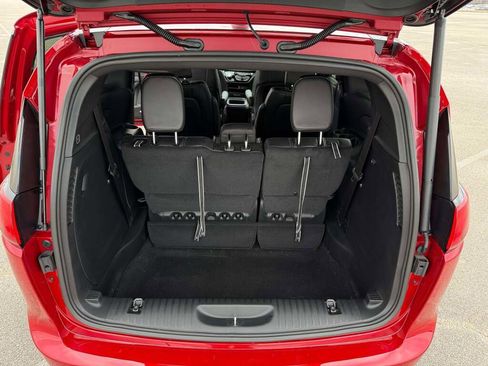 New 2026 Chrysler Voyager LX image 19