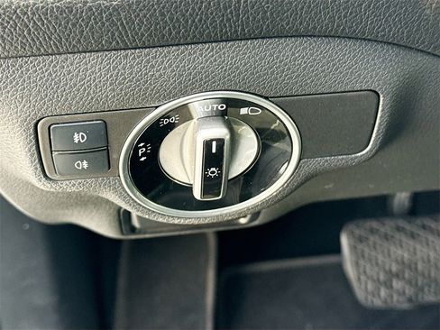 Used 2020 Mercedes-Benz GLA 250 4MATIC image 11