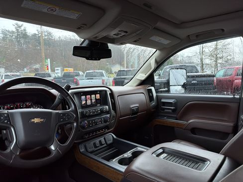 Used 2016 Chevrolet Silverado 2500 High Country image 15