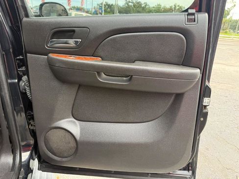 Used 2007 Chevrolet Avalanche LT AWD/4WD image 25