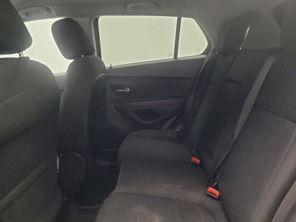 Used 2020 Chevrolet Trax LS w/ Tint and Cruise Package FWD image 18