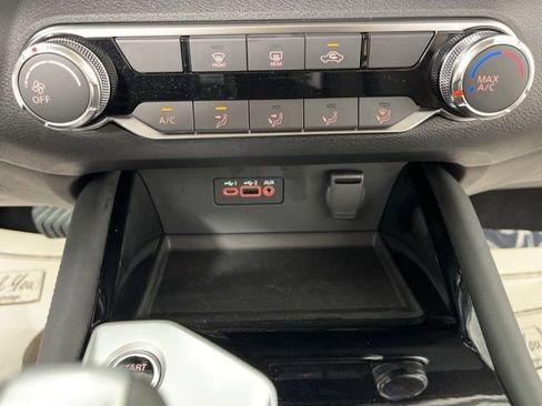 New 2025 Nissan Altima 2.5 SR image 27