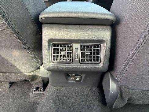 Used 2025 Toyota Camry LE image 23