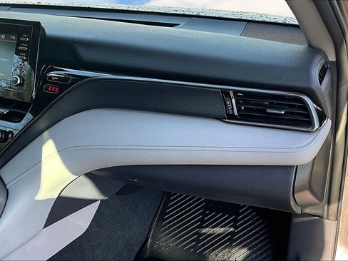 Used 2024 Toyota Camry LE image 17