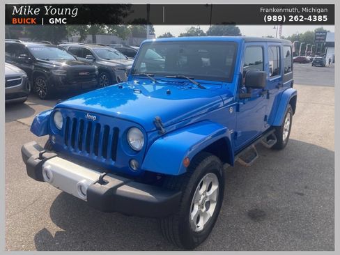 Used 2014 Jeep Wrangler Unlimited Sahara w/ Connectivity Group AWD/4WD image 1