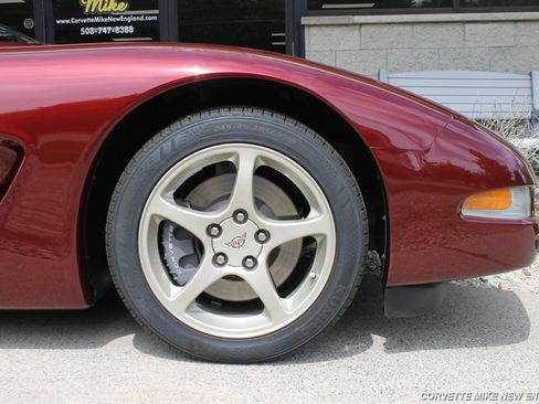 Used 2003 Chevrolet Corvette Convertible w/ Preferred Equipment Group1 RWD image 24