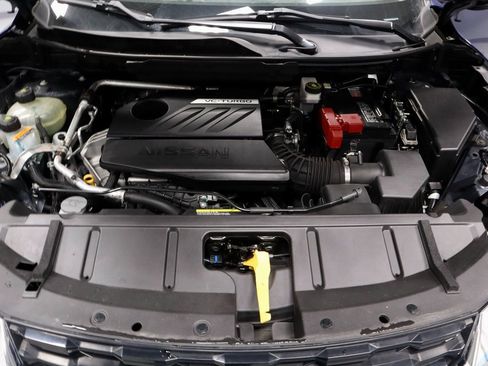 Certified 2022 Nissan Rogue SV image 17