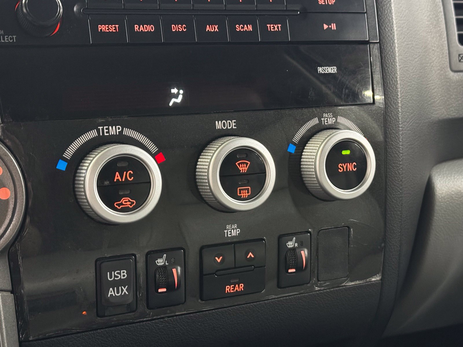 Used 2010 Toyota Sequoia SR5 AWD/4WD image 19