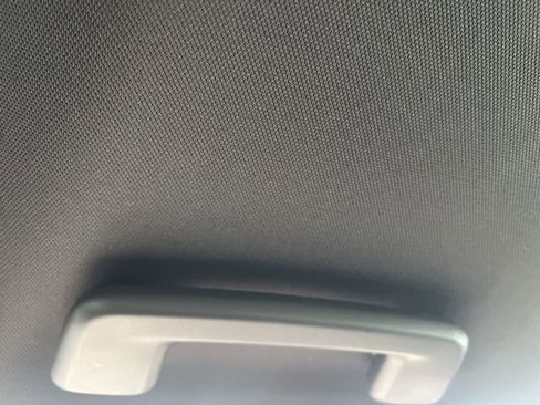 Used 2025 Chevrolet Colorado W/T image 33