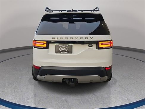 Used 2018 Land Rover Discovery HSE image 7