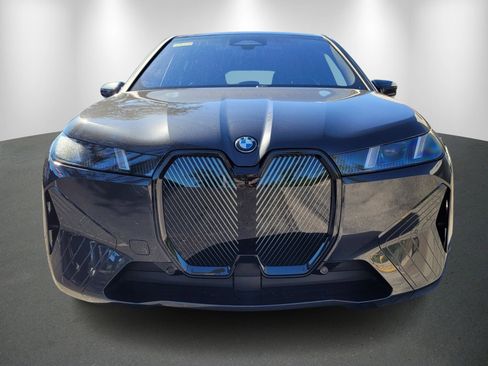 New 2026 BMW iX xDrive60 w/ Premium Package image 2