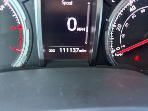 Used 2021 Toyota 4Runner Limited image 11