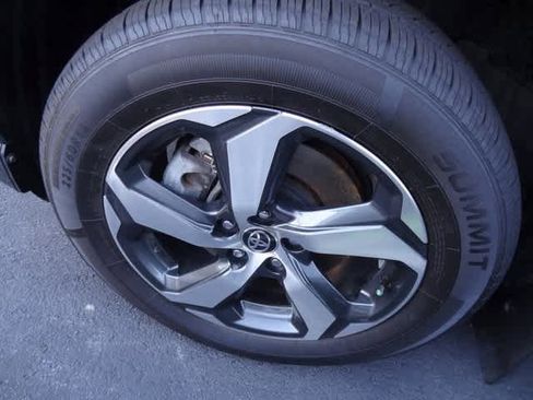 Used 2024 Toyota RAV4 SE w/ Weather & Moonroof Package image 11