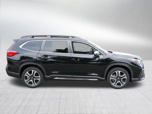 Used 2023 Subaru Ascent Limited w/ Technology Package AWD/4WD image 8