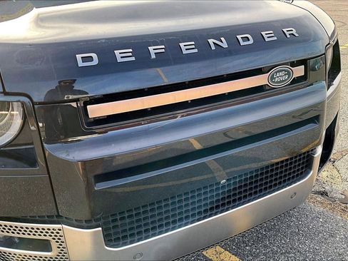 Used 2021 Land Rover Defender 90 X image 27