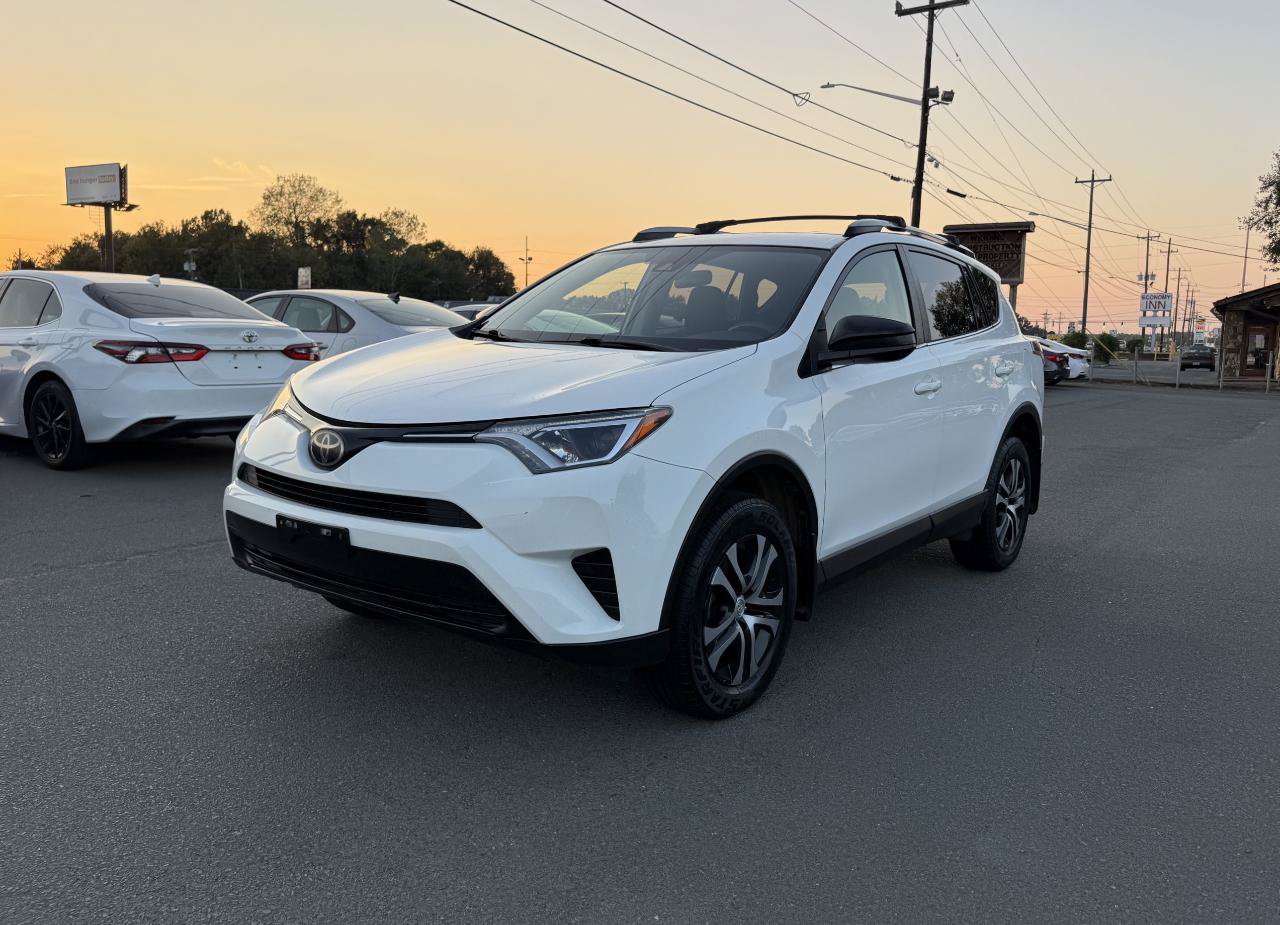 Used 2017 Toyota RAV4 LE w/ Carpet Mat Package AWD/4WD image 3