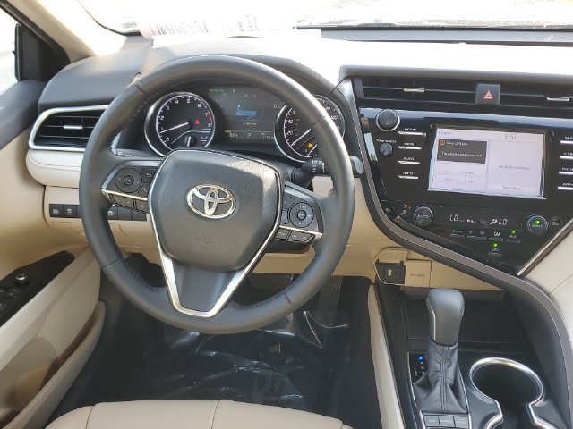 Used 2018 Toyota Camry XLE FWD image 18