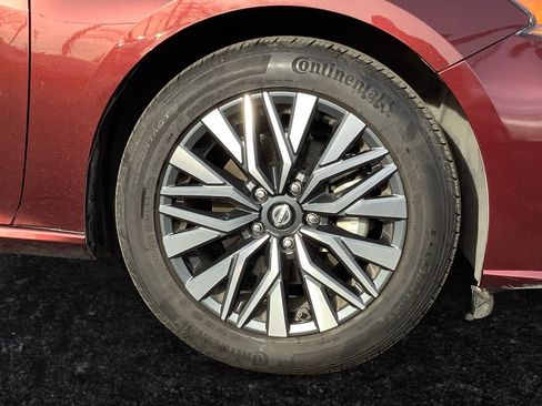 Used 2024 Nissan Altima 2.5 SV image 22