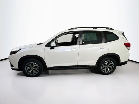 Used 2023 Subaru Forester Premium AWD/4WD image 8