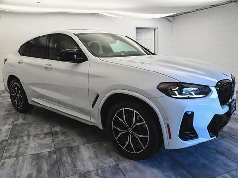 Used 2023 BMW X4 M40i w/ Premium Package image 3