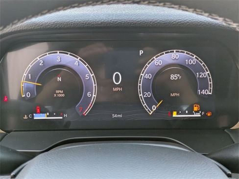 New 2025 Jeep Grand Cherokee Altitude image 14