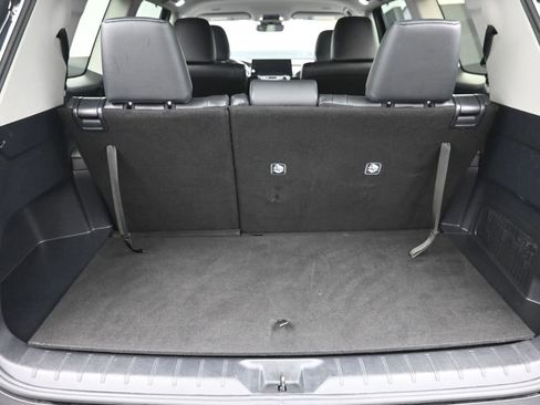 Used 2025 Toyota Grand Highlander AWD image 11
