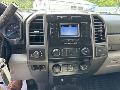 Used 2020 Ford F250 XL w/ STX Appearance Package AWD/4WD image 12