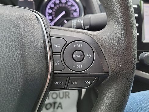 Used 2019 Toyota Camry LE image 25