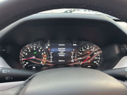 Used 2024 Jeep Compass Limited image 20