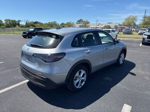 Certified 2025 Honda HR-V LX image 7