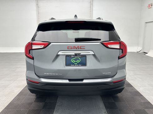 Used 2023 GMC Terrain SLE w/ Driver Convenience Package AWD/4WD image 10