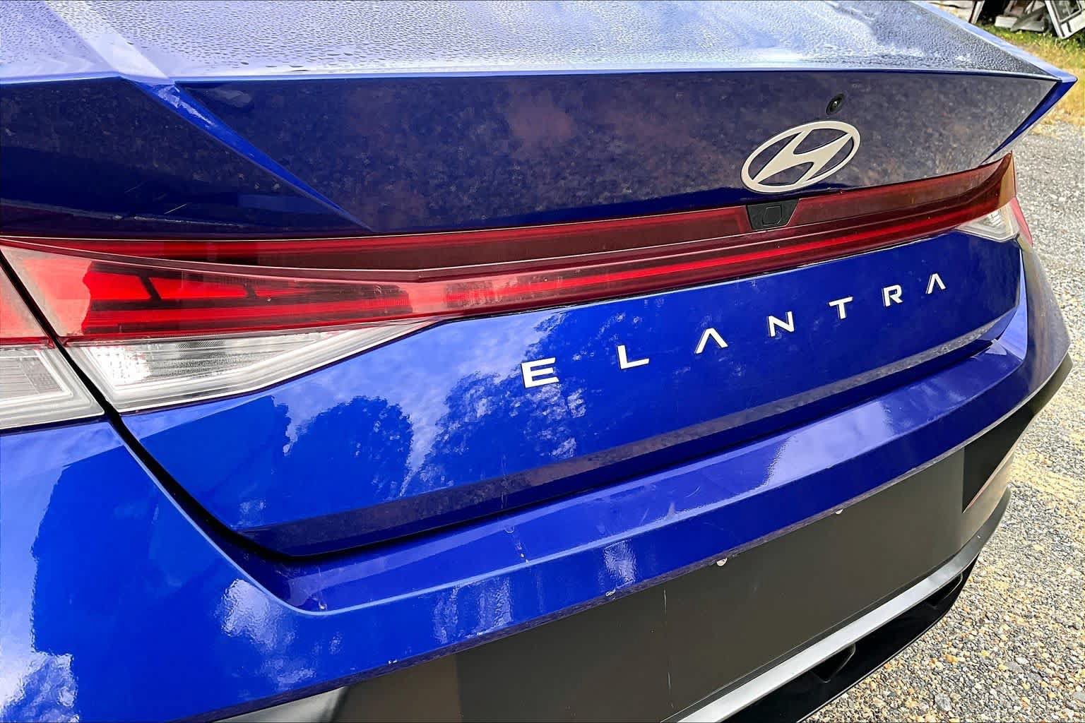Used 2025 Hyundai Elantra SEL FWD image 10
